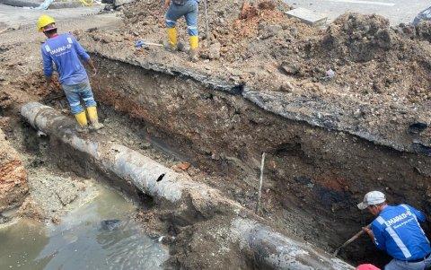 Los trabajadores de EMAPAD se encontraban realizando labores