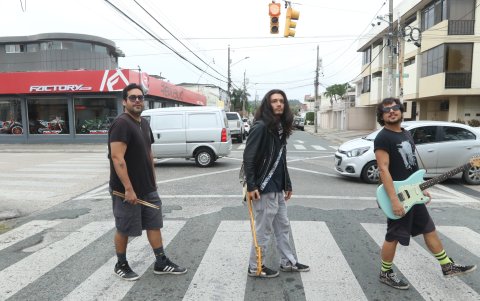 Los músicos cuentan a EXPRESO las cosas buenas y no tan buenas que pasan a diario.