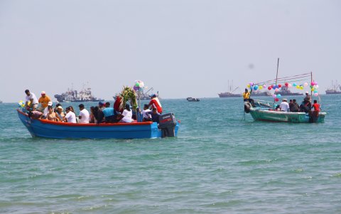 La Libertad. Unas 50 embarcaciones cumplieron con el periplo náutico que duró más de tres horas.