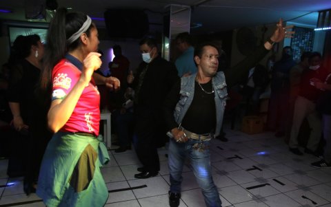 Patricio Aulestia se robó la atención de la noche. El derroche de su talento en la pista robó miradas.