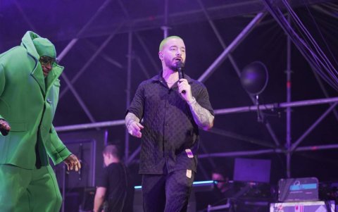 El cantante colombiano J Balvin en su concierto en Machala en el 2022
