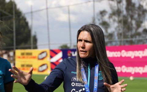 Emily Lima, entrenadora de la Tri, se muestra satisfecha por el proceso realizado.