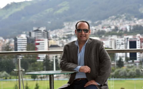 Entre sus proyectos está la producción de un programa televisivo con cantantes internacionales.