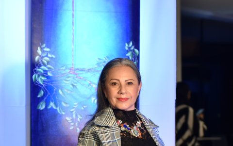 Amparo  también es hipnóloga clínica y  holística.