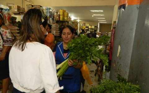 Toma de uno de los mercados de la ciudad.