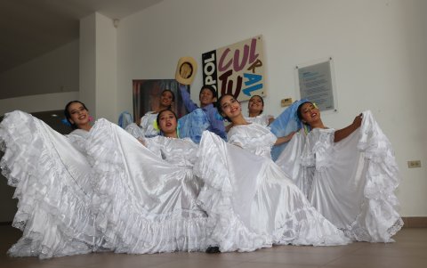 El ballet folclórico de la Espol desarrolla las habilidades artísticas de los estudiantes de diferentes unidades académicas.
