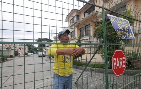 Territorio. Otros vecinos, que también cuentan con portones, no quieren que lleguen más notificaciones.