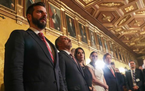 Pablo Arosemena junto a los otros ministros y autoridades.