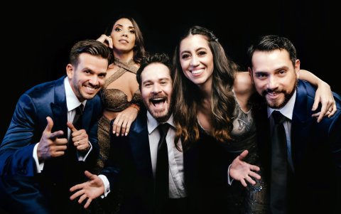 Emotion Band, la agrupación interpretará clásicos del pop noventero.