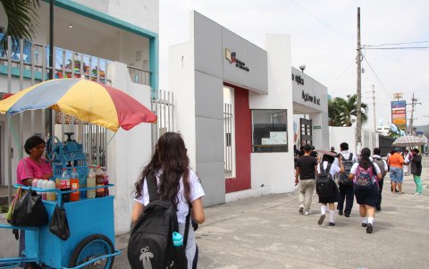 En un recorrido realizado el pasado miércoles, este Diario observó que hay unidades educativas que no tienen resguardo policial ni municipal.