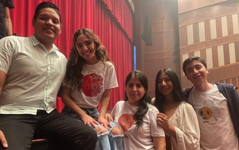 Bryan López, Cinthya Hernández, Andrea López, Mishell Chiquito y Juan Emilio Iturralde