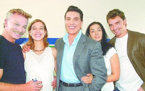 Junto a Ernesto Balzi, Oswaldo Ríos, Geraldine Fernández y Julián Gil en 'Mi conciencia y yo'.