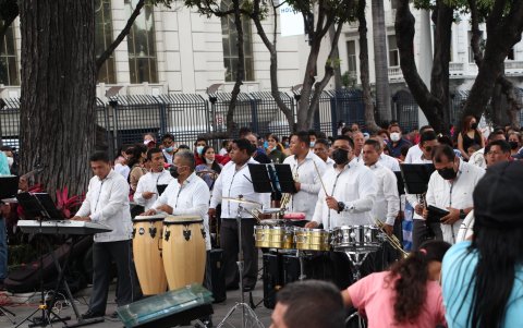 La música ‘Soy Juan Pueblo’ y ‘Guayaquileño madera de guerrero’ no dejaron de sonar durante el evento.