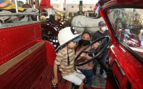 El Museo del Bombero es visitado por grandes y chicos.