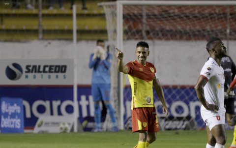 Víctor Figueroa, volante oriental, destaca por su talento y eficacia con el galón.