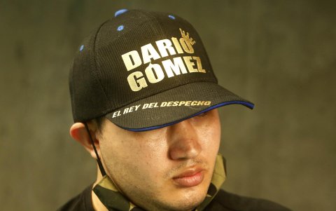 Un seguidor del cantante colombiano Darío Gómez 