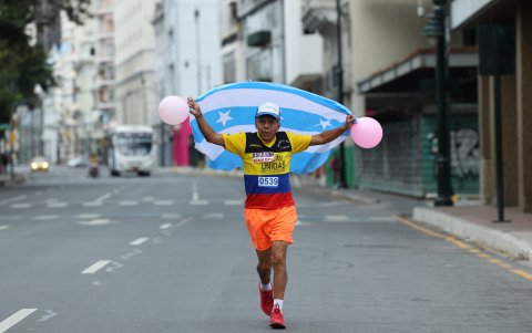 A sus 65 años, Wilson hizo ayer los 10 km en 51 minutos y 20 segundos.
