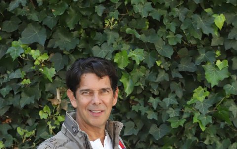 Mauricio prefiere conquistar en persona antes que por Tinder.