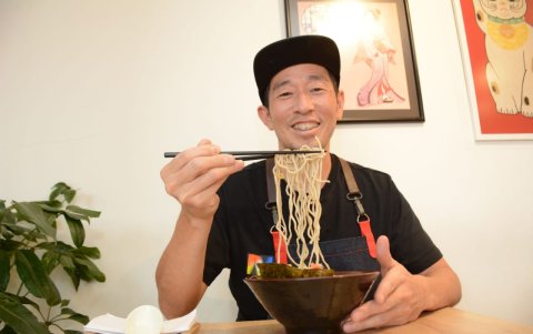 El chef Nomura cuenta que se demoró un año en desarrollar la receta de sus fideos