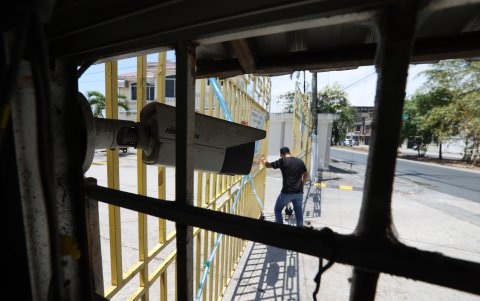 Lo que ocurra en los barrios será advertido por los guardias de seguridad a la Policía.