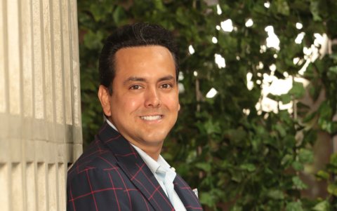 Luego del Burger Fest, su siguiente proyecto es traer al escritor y motivador Tony Robbins.