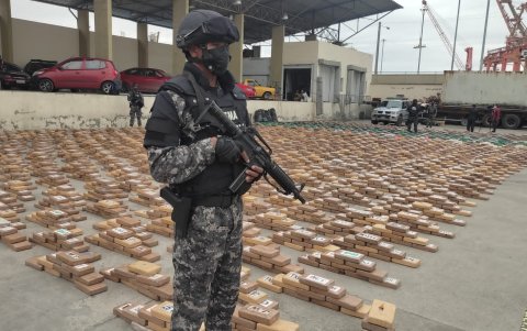 En enero pasado, la Policía presentó ocho toneladas de droga incautadas en una operación en Guayas.