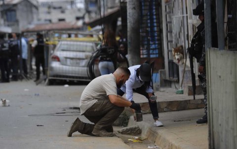 Peritos estadounidenses llegaron al Cristo del Consuelo para investigar bombazo.