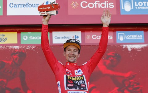 El esloveno Primoz Roglic se adjudicó la etapa 4 y pasó a comandar la general.