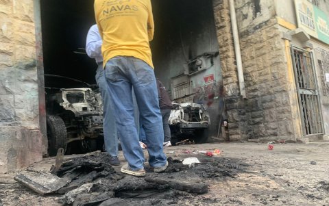 Tres automotores quedaron completamente consumidos por las llamas, mientras que otros dos quedaron severamente afectados