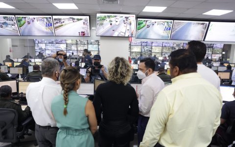Las cámaras instaladas en la CSCG pueden registrar rostros y placas de vehículos; además, a decir de las autoridades, puede captar movimientos sospechosos con la finalidad de alertar sobre ataques, incendios o accidentes.
