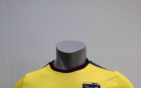 Esta será la camiseta que vestirá Ecuador en el Mundial 2022.