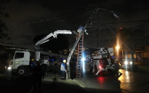 Se realizó el retiro de los postes afectados.