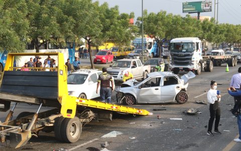 La imagen conmocionó a quienes pasaban cerca de la dolorosa escena.