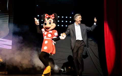 Doug Lipp durante su conferencia en el CX Summit EC.