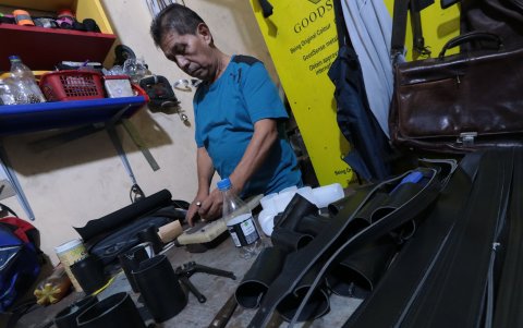 Cambio. Los talabarteros ahora utilizan material sintético.