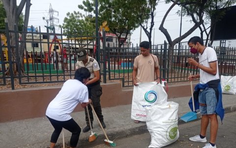 La actividad se compartió en tres sectores del sur de la ciudad.