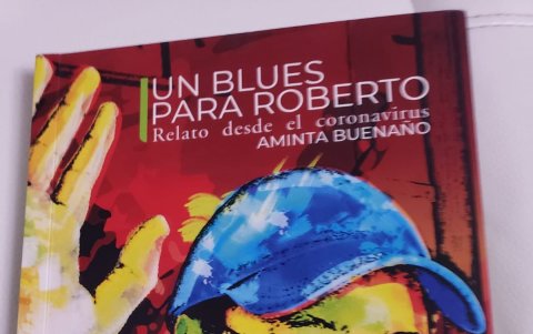 Portada de la obra 'Un blues para Roberto', de la escritora Aminta Buenaño.