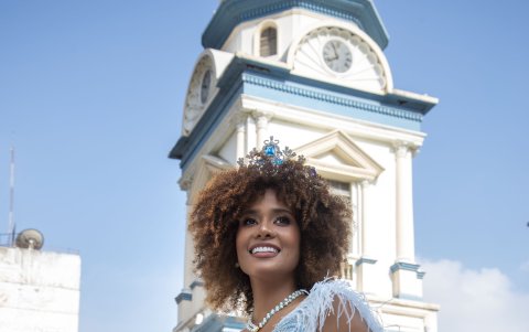 María del Cisne, Reina de Guayaquil, posa para revista SEMANA.