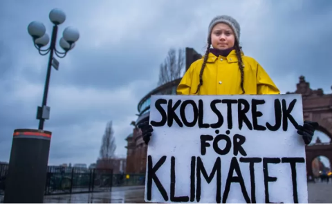 Su protesta comenzó en agosto de 2018 frente al Parlamento sueco.