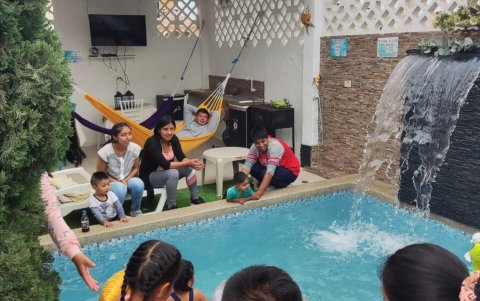 Salinas. El perfil costanero como Playas y Salinas son las opciones de alojamiento. En la foto, el hostal Refugio 2.