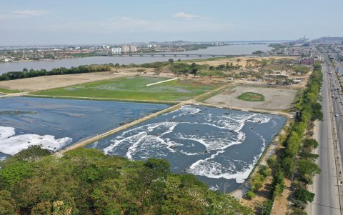 Las lagunas han generado malos olores que se han llegado a oler hasta en La Puntilla (Samborondón).