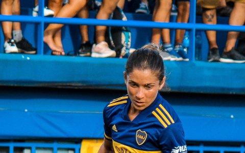 Andrea Ojeda delantera argentina.