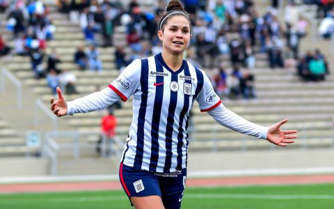 Adriana Lúcar artillera peruana.