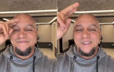 Roberto Carlos durante su transmisión en vivo.