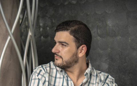 Aquiles bajó de peso tras someterse a un bypass gástrico.