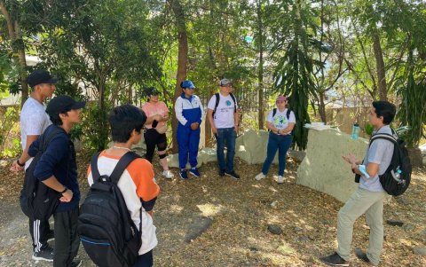 La comunidad recibió charlas de cómo proteger el Bosque Palo Santo.