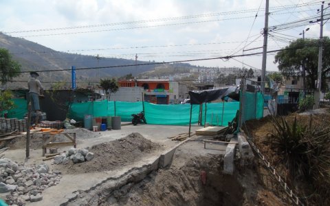 Demora. En este punto se concentra el tráfico para salir del barrio San José