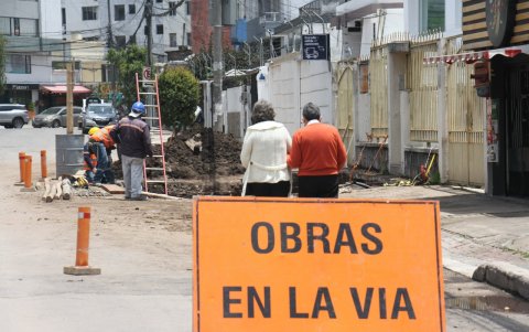 Según la información de la Empresa de Obras Públicas, en la primera y segunda fase de rehabilitación vial se intervendrán unos 100 kilómetros en tramos viales.