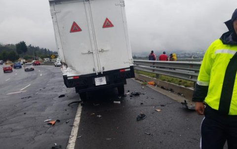 Choque. En el sur, en la Simón Bolívar hubo otro siniestro más.