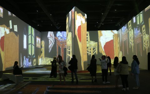 EN QUITO SE REALIZO LA PRESENTACION DE LA OBRA DE IMAGINE VAN GOGH